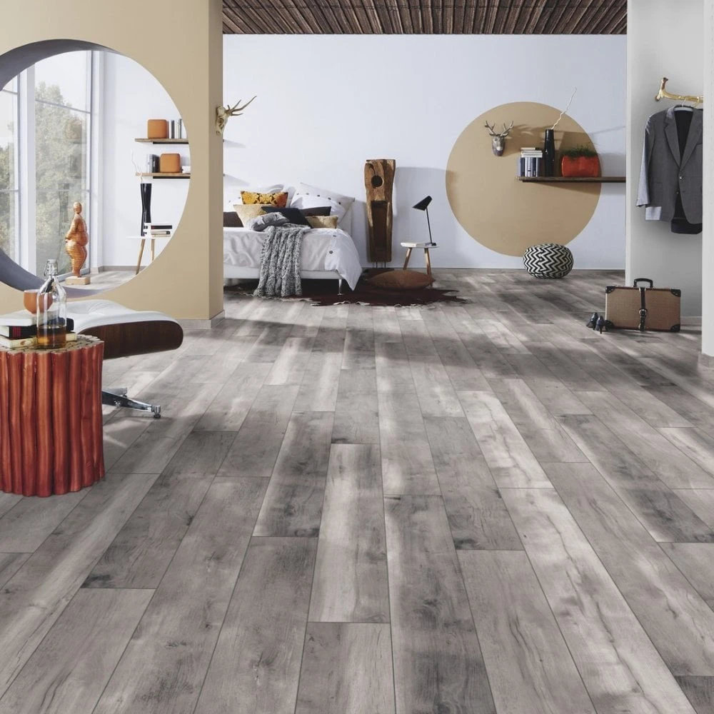 Krono Original Blackwater Oak - Vintage Classic 10mm Laminate Flooring (218071) - Image 3
