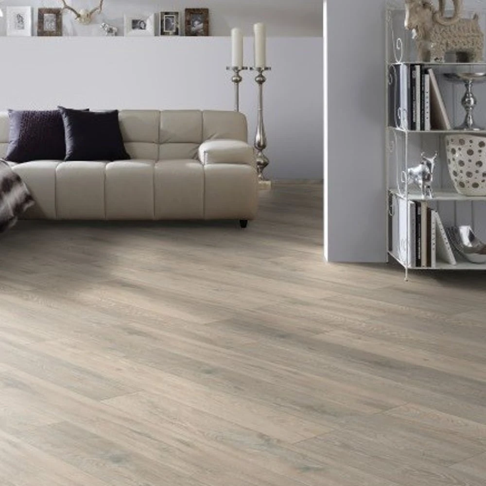 Krono Original Colorado Oak - Supernatural Classic 8mm Laminate Flooring (144123) - Image 3