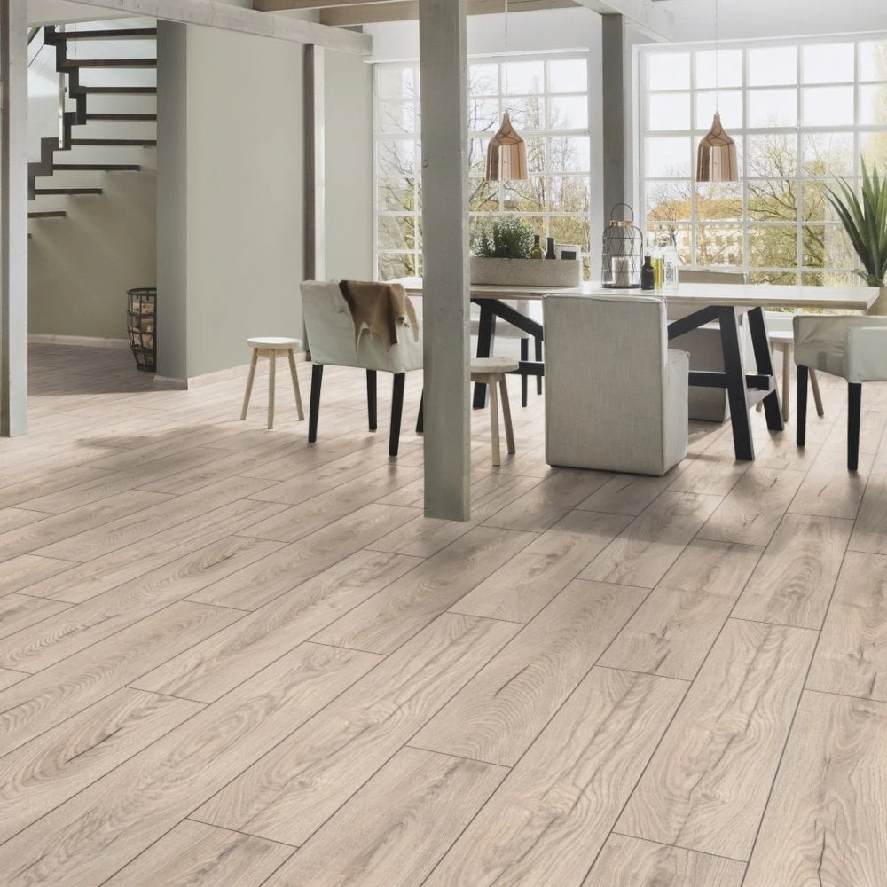 Krono Original Mushroom Carpenter Oak - Vintage Classic 10mm Laminate Flooring (249805) - Image 2