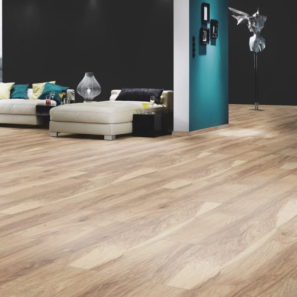 Krono Original Natural Hickory - Vintage Classic 10mm Laminate Flooring (249794) - Image 5